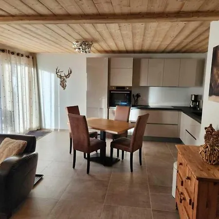 Daire 3 Pieces Avec Wifi, Parking Et Terrasse A - Fr-1-676-205 Châtel